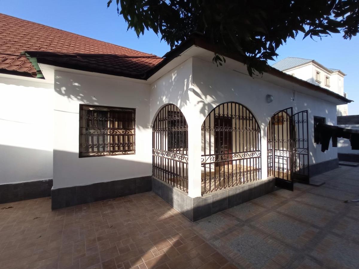 The White House No.1 Vila Brufut Exterior foto